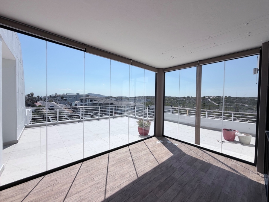 3 Bedroom Property for Sale in Bloubergstrand Western Cape